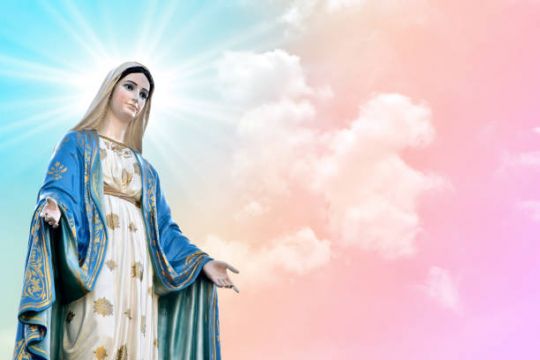 Meryem'e “Tanrı'nın Annesi" denilmesi yakışıksız olmuyor mu?
